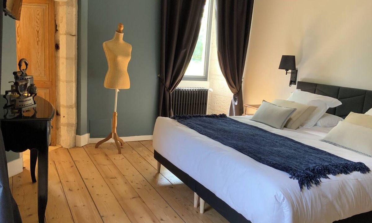 Sainte-Soulle Bed & Breakfast | Château de la Grimenaudière