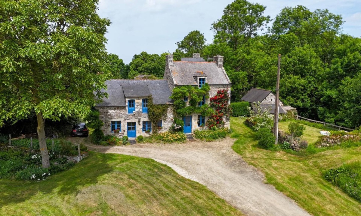 Corseul House | Château de Montafilan - CORSEUL