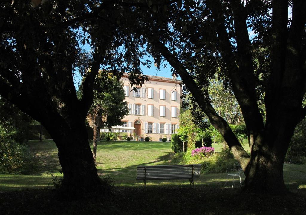 Montaut-Ariege House | Château du Pegulier Location Intégrale