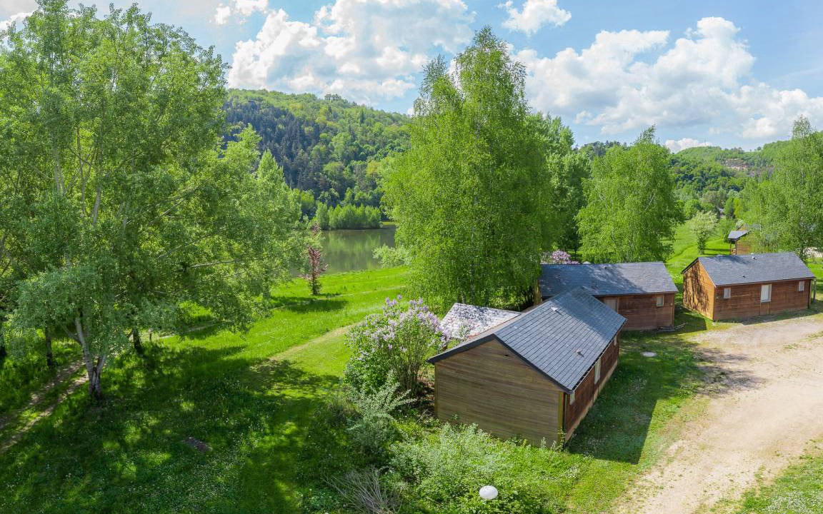 Saint-Germain-du-Teil Ski Chalet | Chalet 4-6 pers à Booz - LZV019B1