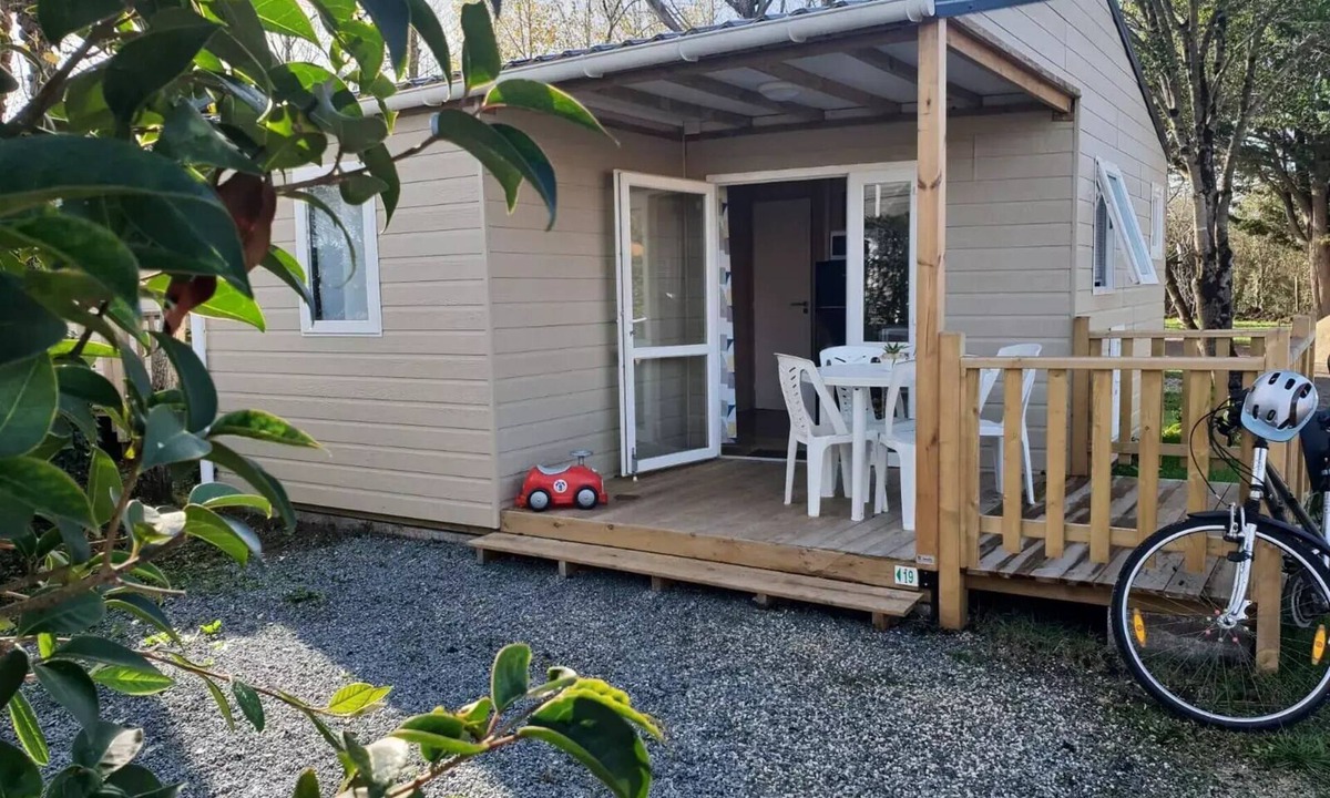 Le Chateau-d'Oleron Ski Chalet | Chalet confort - 2 Bedrooms + TV 4 people