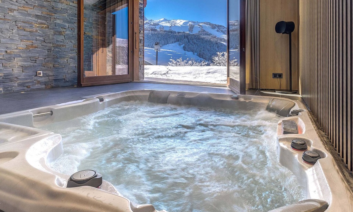 Courchevel Ski Chalet | Chalet Courchevel 1650 , 4 bedrooms, 12 persons