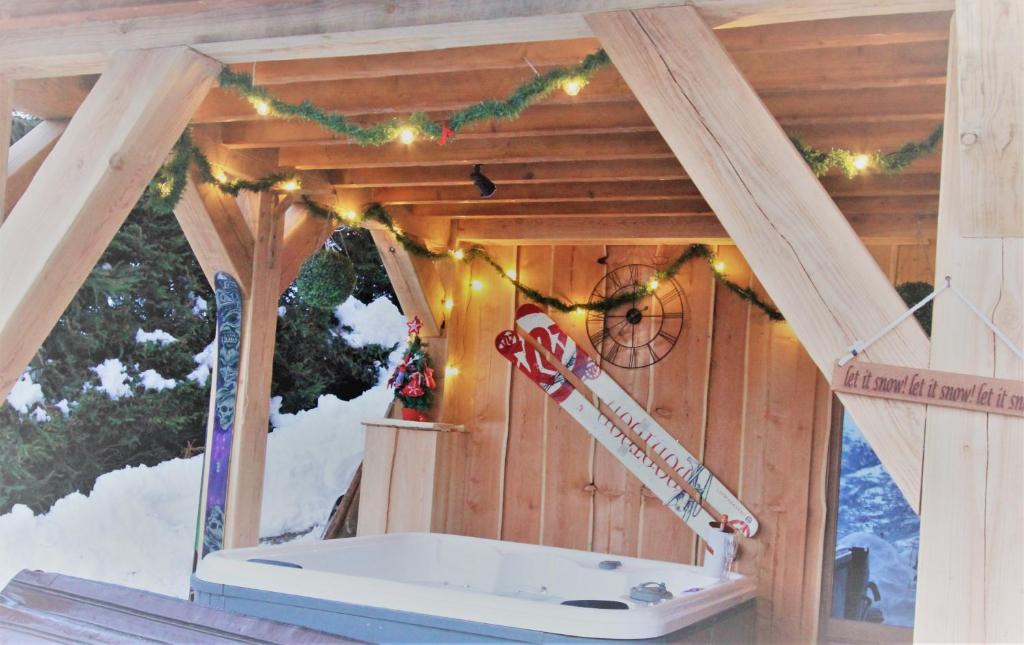 Montchavin Apartment | Chalet Miravidi, Montchavin-La Plagne, Jacuzzi & Sauna