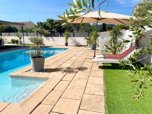 Gemenos Bed & Breakfast | Chambre d'hôtes avec piscine au calme Gémenos
