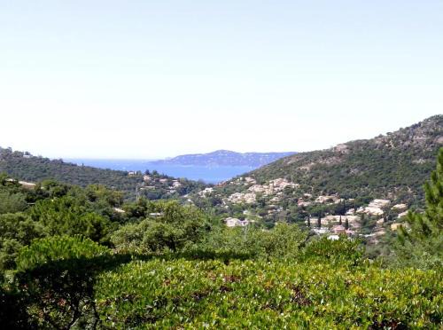 Rayol-Canadel-sur-Mer Bed & Breakfast | Chambre d'hôtes vue sur mer accés indépendant