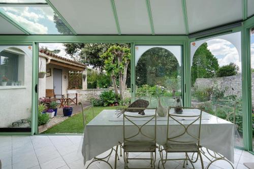 Pont l'Abbe d'Arnoult Bed & Breakfast | Chambres Escale Pontilabienne