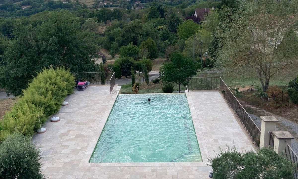 Planioles House | Character property 2 dwellings, sleeps 12, 2.5 km from historic center FIGEAC