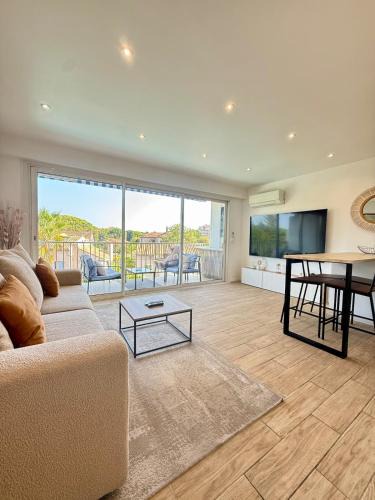 Mandelieu-la-Napoule Beach Apartment | Charmant 2 pièces piscine plage & 15 min de Cannes