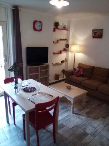 Mirepoix Apartment | Charmant studio centre ville Mirepoix