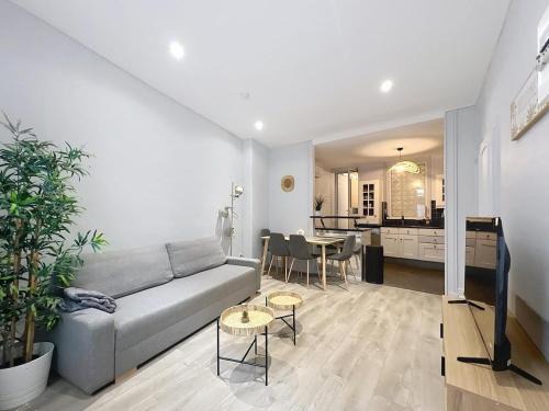 Oullins Apartment | Charmant T2 Oullins centre avec terrasse