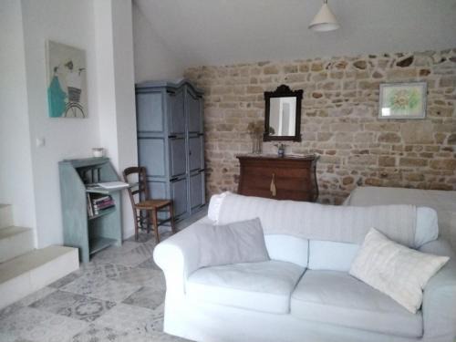 Vieux-Ruffec House | Charme
