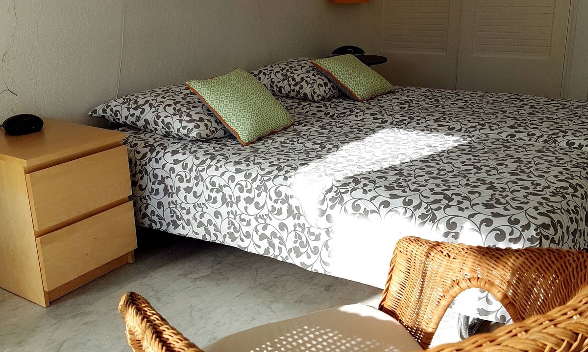 Antibes Apartment | Charming 2 rooms, terrace, with possible garage, swimming pool