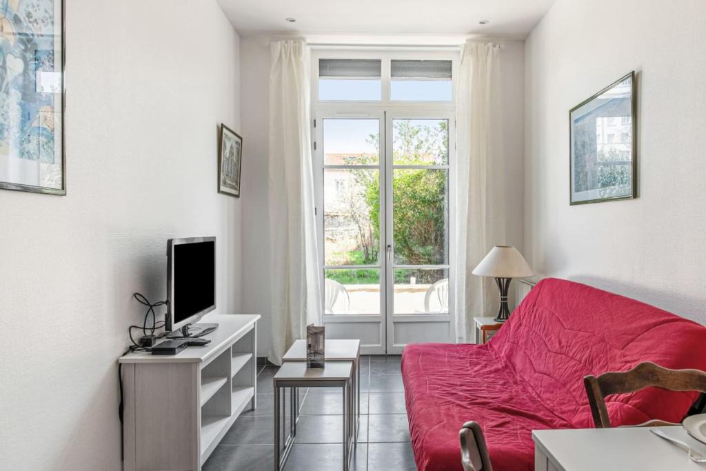 Transvaal Apartment | Charming and calm flat with terrace in Grange Blanche in Lyon- Welkeys