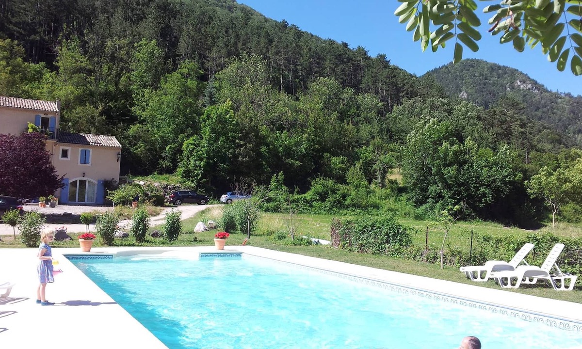 Chatillon-en-Diois Cottage | Charming cottage with large garden only 3 mn from medieval village center