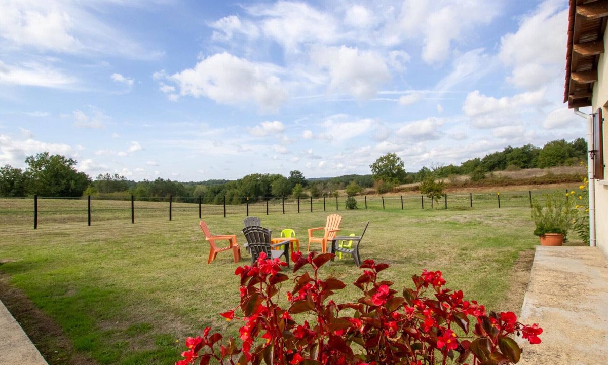St-Michel-de-Double Cottage | Charming home for 6 in Dordogne, nature retreat