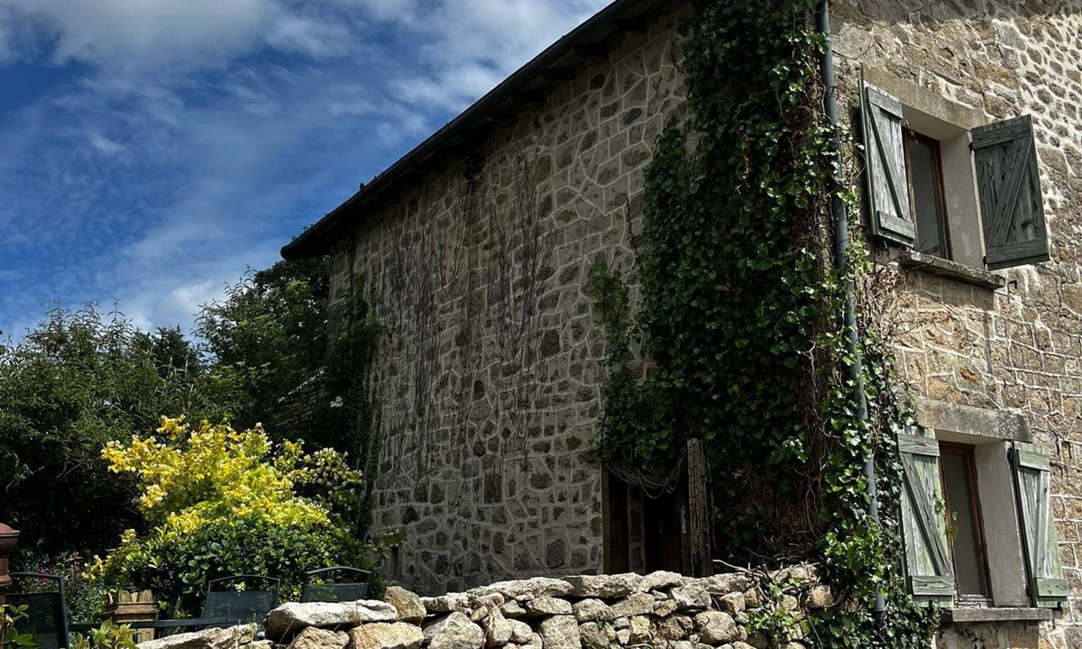 Nedde House | Charming house in a peaceful setting very close to Lac de Vassivière
