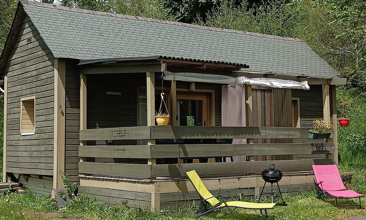 Murat-le-Quaire House | * Charming * mobile home dressed in chalet Cures Vac. summer/winter short/long stay