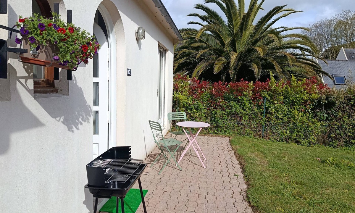 Saint-Pierre House | Charming retro townhouse
