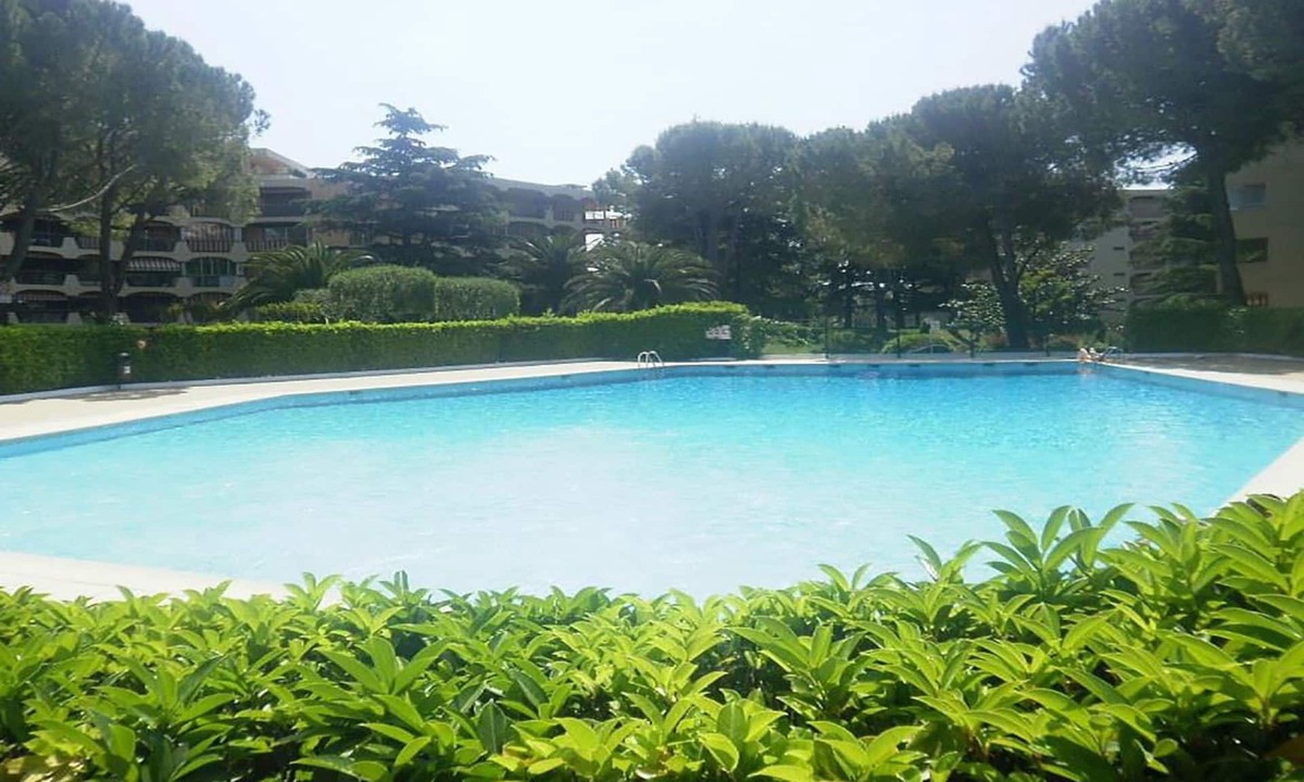 Mandelieu-La-Napoule Apartment | CHARMING STUDIO RESIDENCE SECURE WITH 3 POOLS - LARGE TERRACE + PARKING
