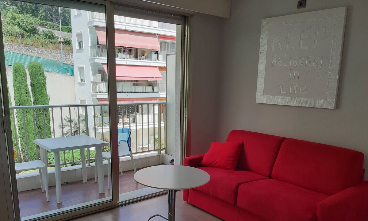Alpes-Maritimes Apartment | Charming seafront studio near Port Garavan