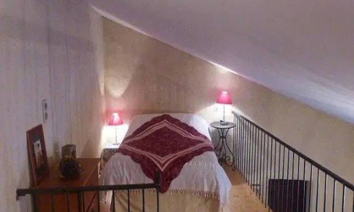 Sauzet Apartment | Charming studio in old farmhouse, private parking, swimming pool.