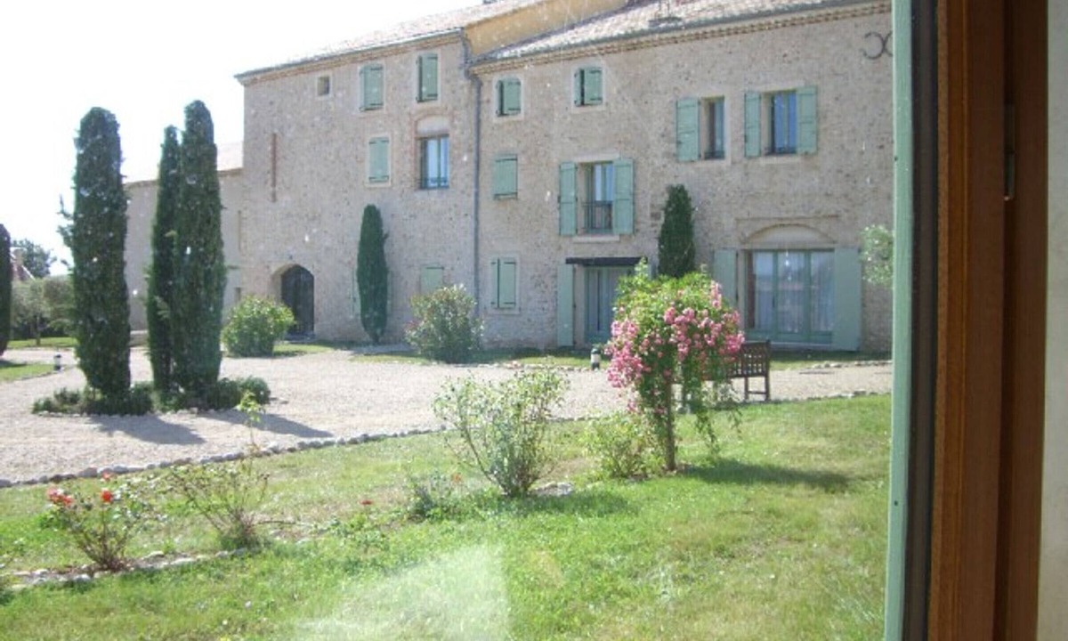 Brunet Apartment | Charming studio in Valensole with pool access