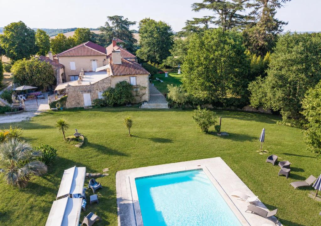 Saint-Jean-Poutge Bed & Breakfast | Chartreuse de Dane