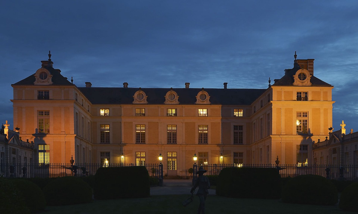 Maulevrier Hotel | Chateau Colbert