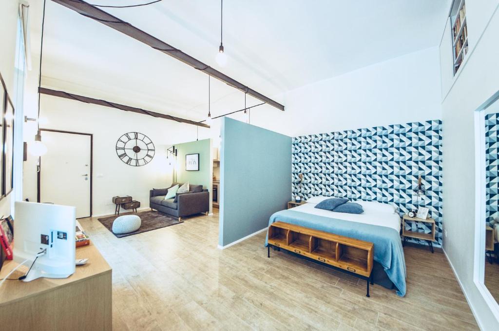 Vanchiglia Apartment | Clock Loft