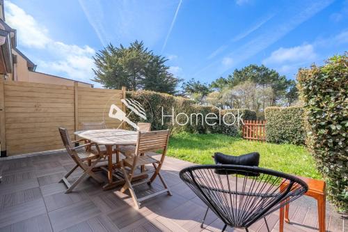 Guidel-Plages House | Cocon aux Mégalithes avec jardin et piscine