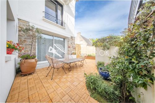 Guidel-Plages Apartment | Cocon de charme en rez-de-jardin