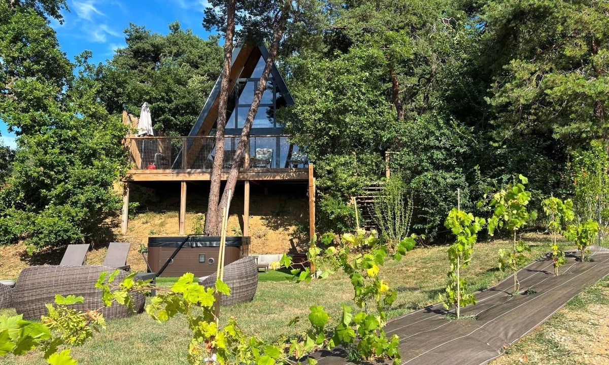 Bathernay House | CollinéA Le Chalet VercoréA, 56 m² Private SPA