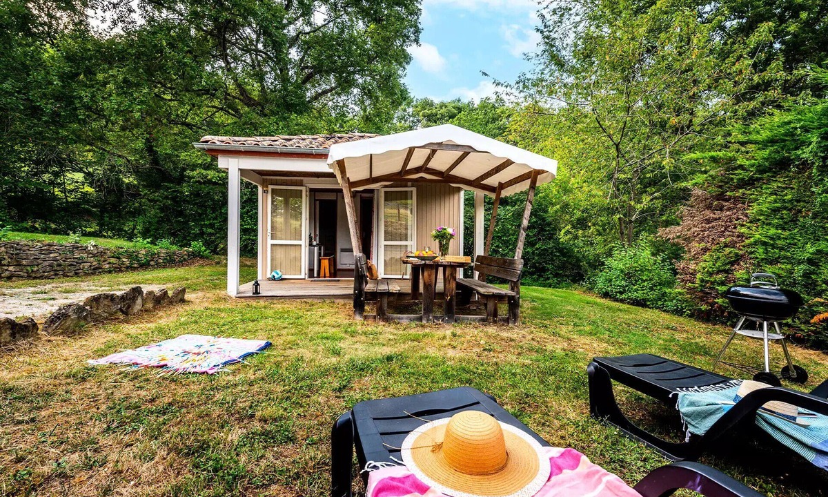 Montoulieu Ski Chalet | Comfortable 3-Room Chalet for 4 People
