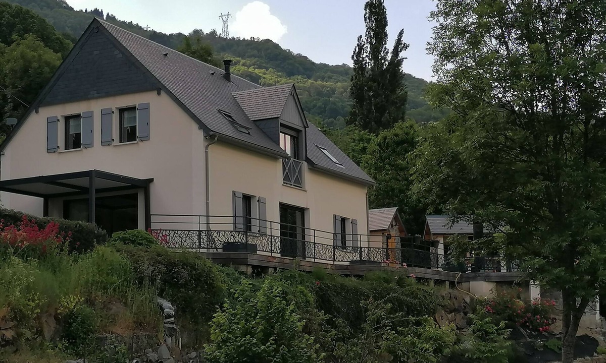 Luz-Saint-Sauveur House | Comfortable house with exceptional view