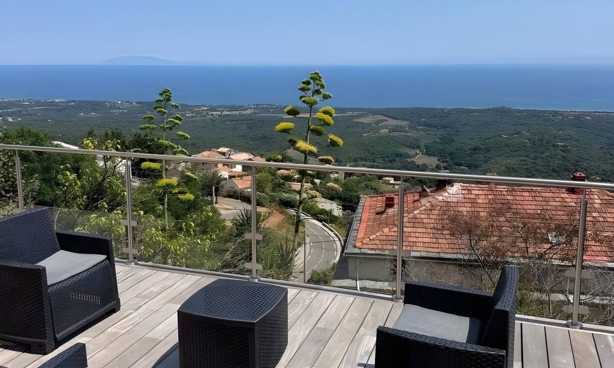 Cervione Villa | Comfortable Villa with Exceptional Sea View, Private Terrace and Wi-Fi