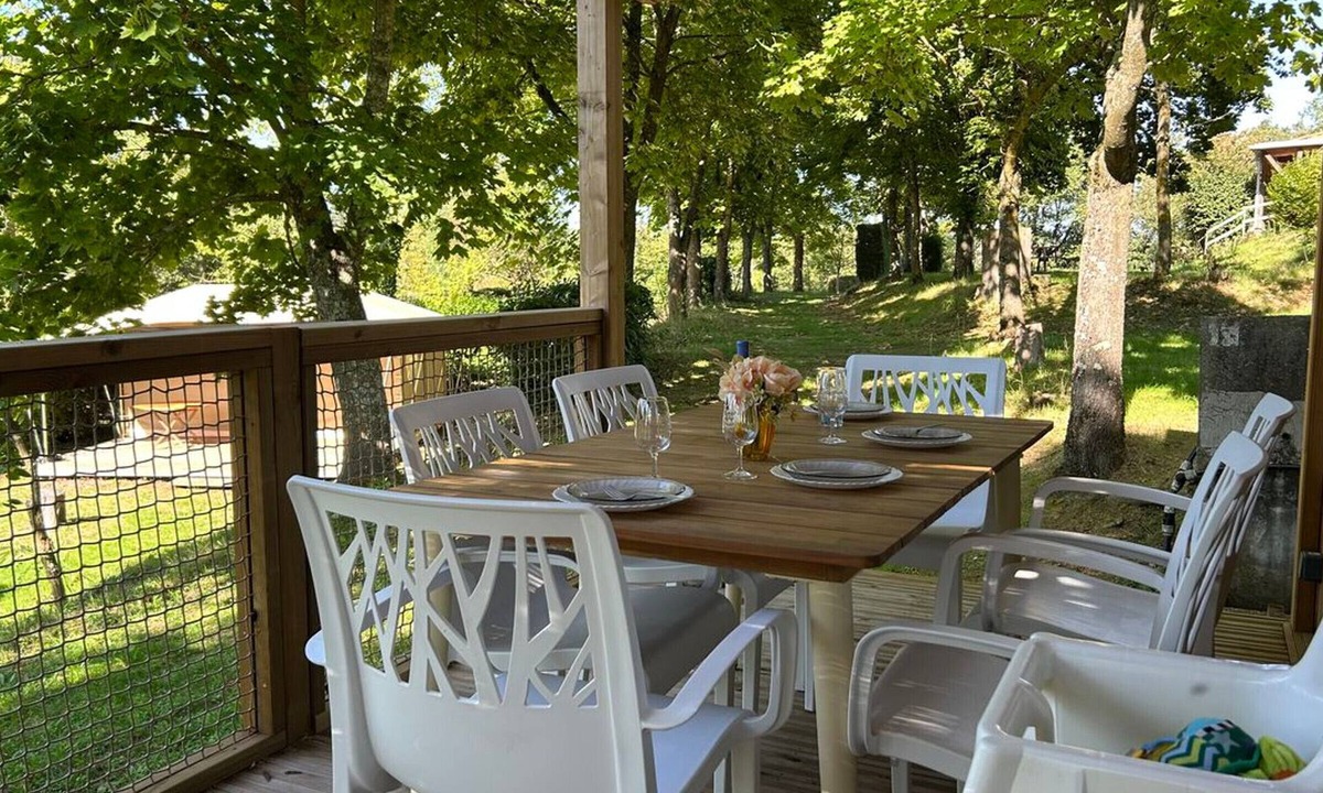 Eclassan Ski Chalet | Cozy chalet, pets allowed - 6 guests