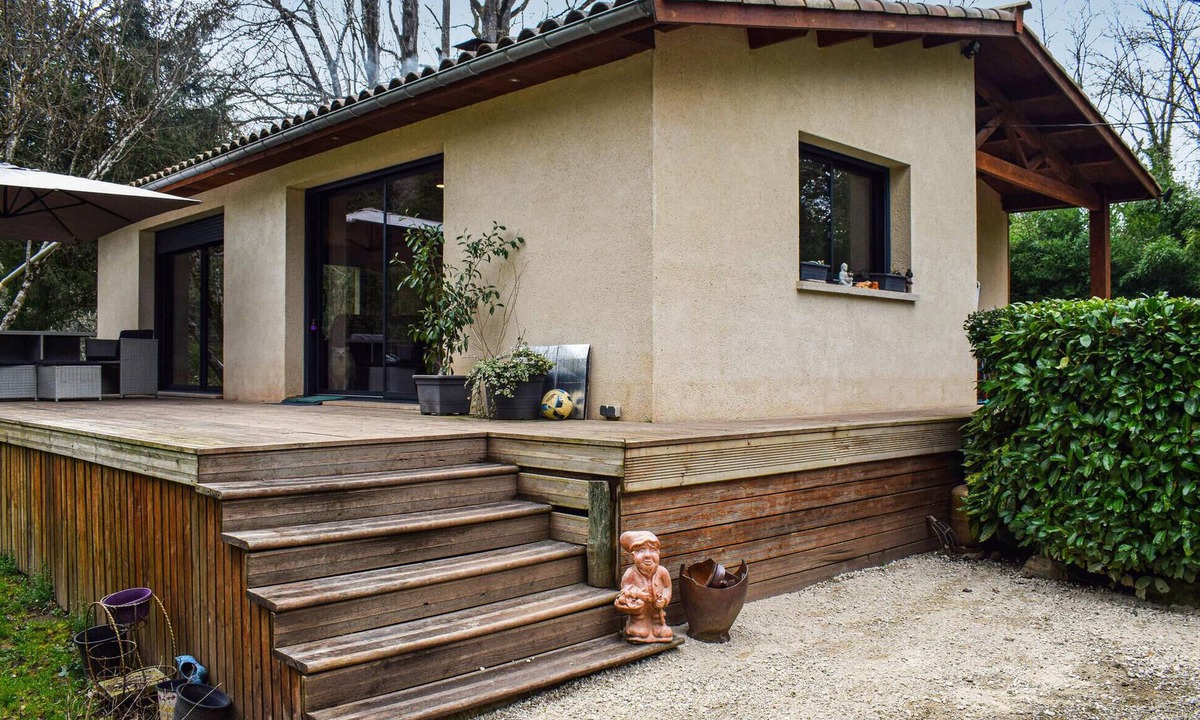 Pradines House | Cozy home in Pradines with house sea view