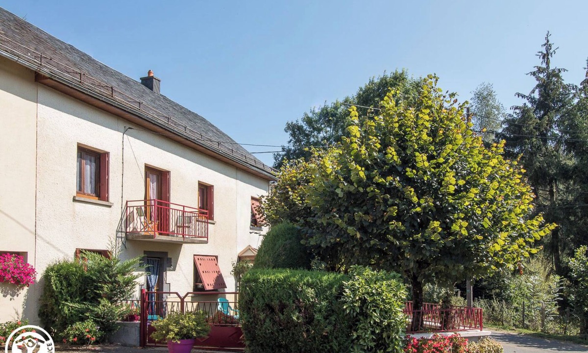 Saint-Julien-Puy-Laveze House | des Hirondelles - Saint-julien-puy-laveze