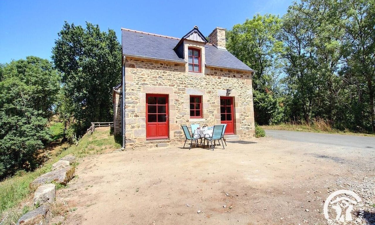 Corseul House | du Gardien du Château de Montafilan