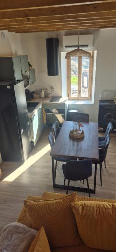 Charmes-sur-l'Herbasse Apartment | Duplex Le Trèfle