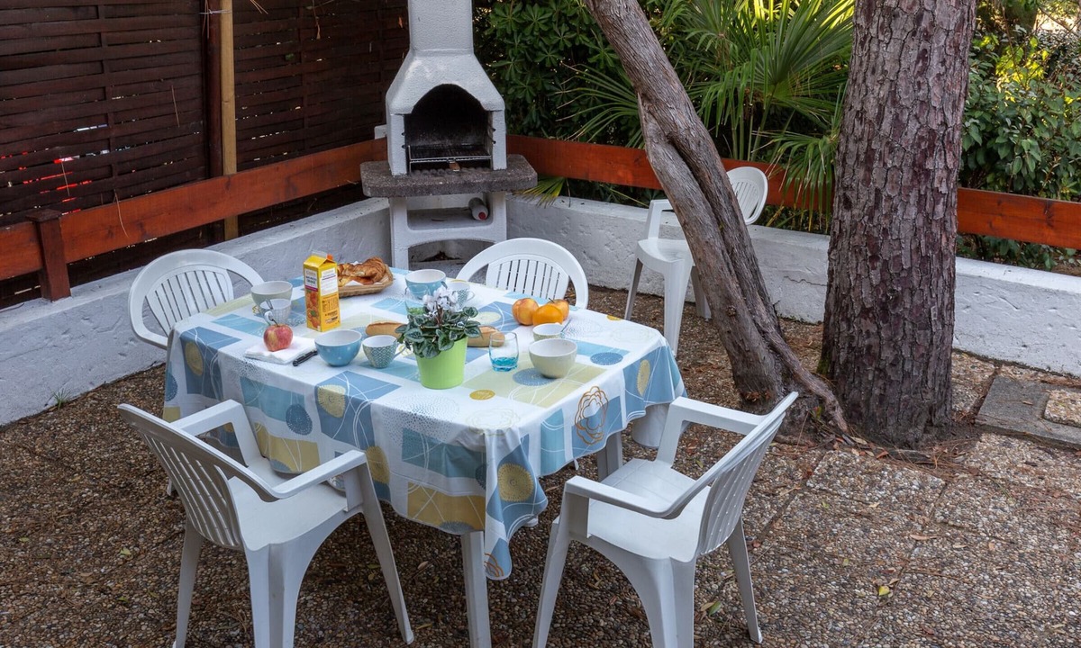 Seignosse Apartment | Duplex Studio under the Pines near the Beach
