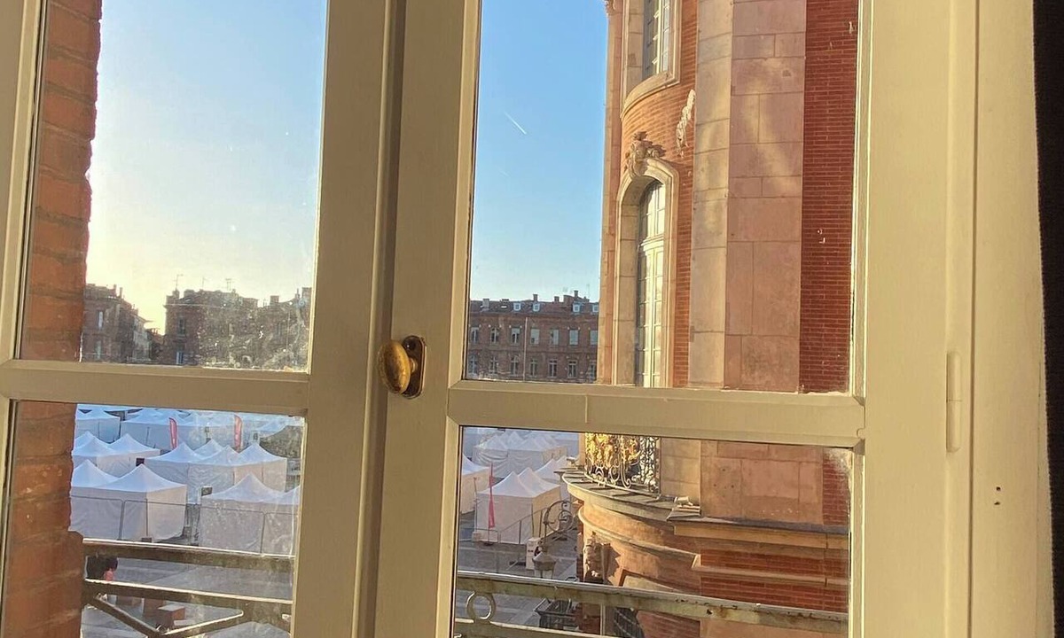 Capitole Apartment | Duplex T2 (Unit 5B) overlooking Place du Capitole