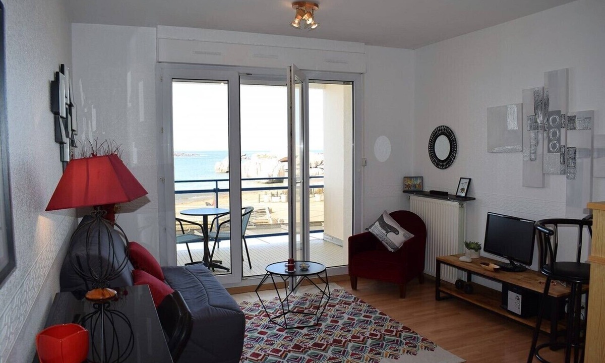 Tregastel Apartment | Exceptional SEA VIEW apartment with WIFI in TREGASTEL