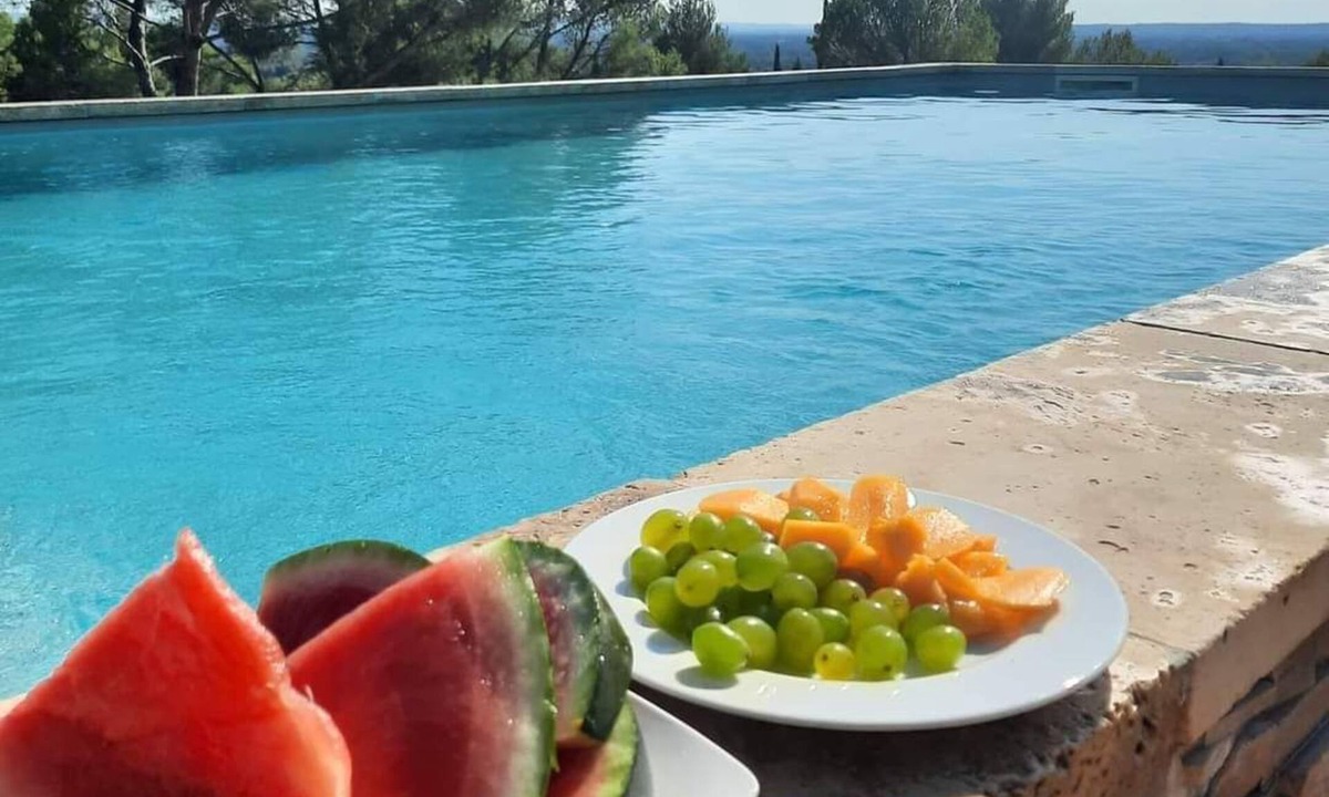 Velleron House | Exceptional view 4 km from l'isle/sorgue