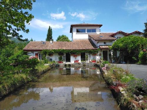 Aldudes Bed & Breakfast | Eyhera Perkain