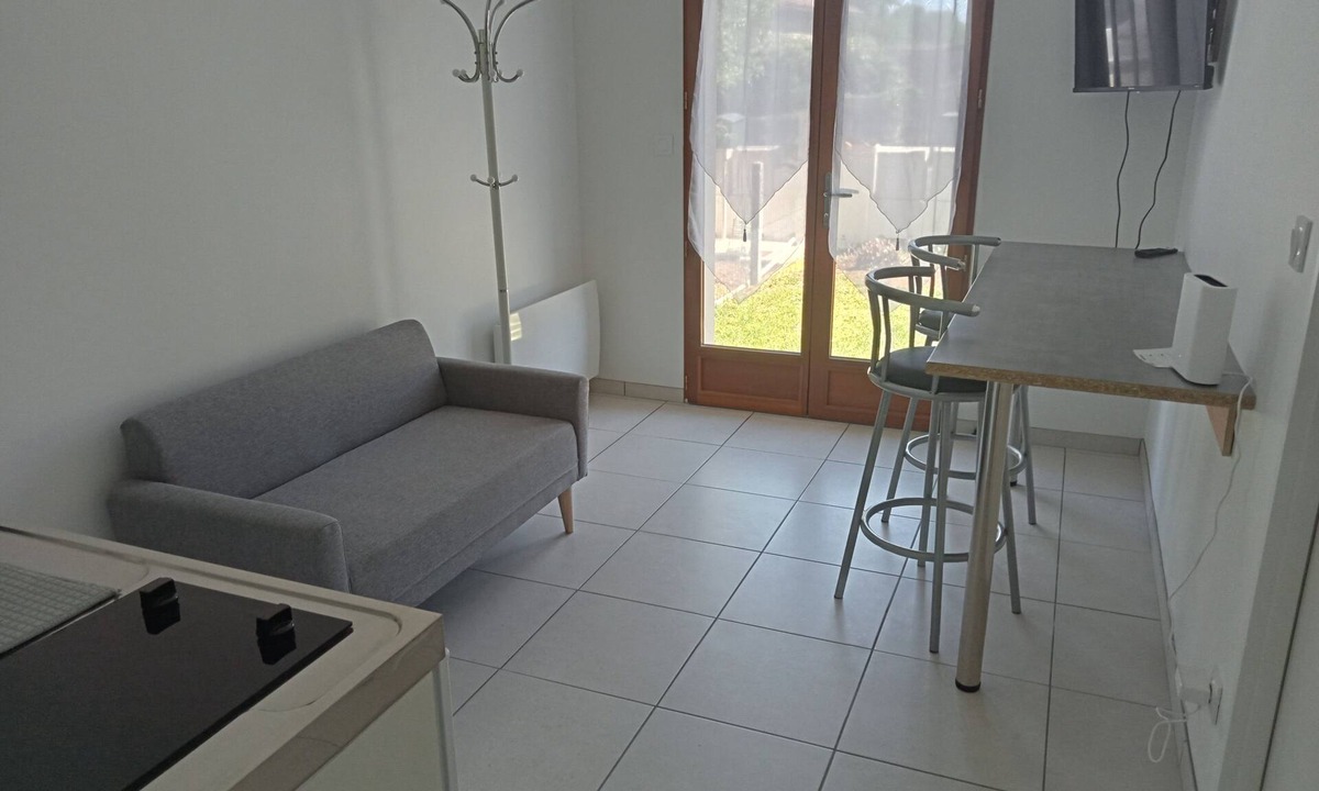 La Rochefoucauld Apartment | Studio for 2 people