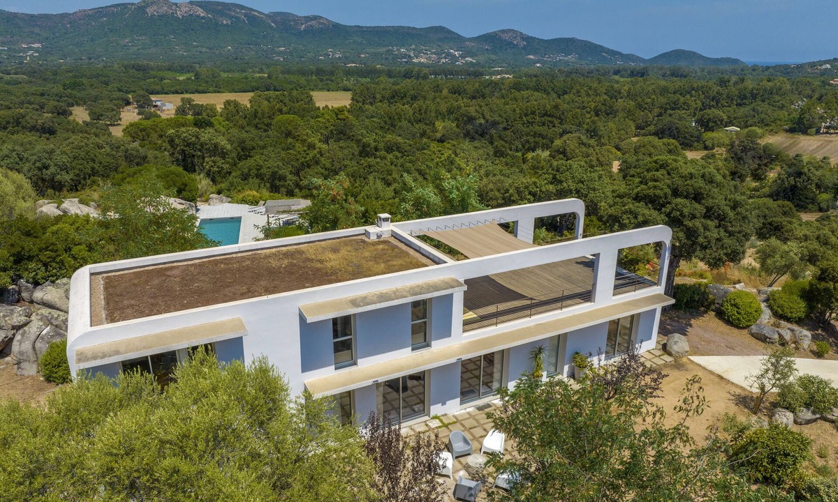 Pinarellu Villa | L'ORRIA - Pinarellu 4-star architect-designed villa