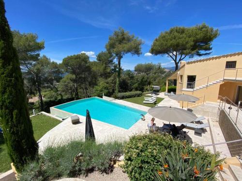 Mougins Villa | FRGK Datcha Luxury Villa Mougins Pool, Garden & Ultra-Fast Wi-Fi