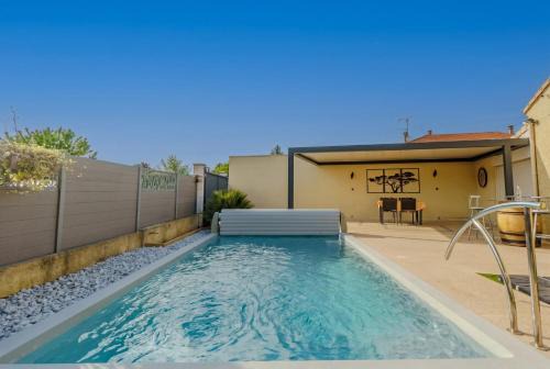 Pont-de-l'Isere House | Gîte Avec Spa Privatif Et Piscine