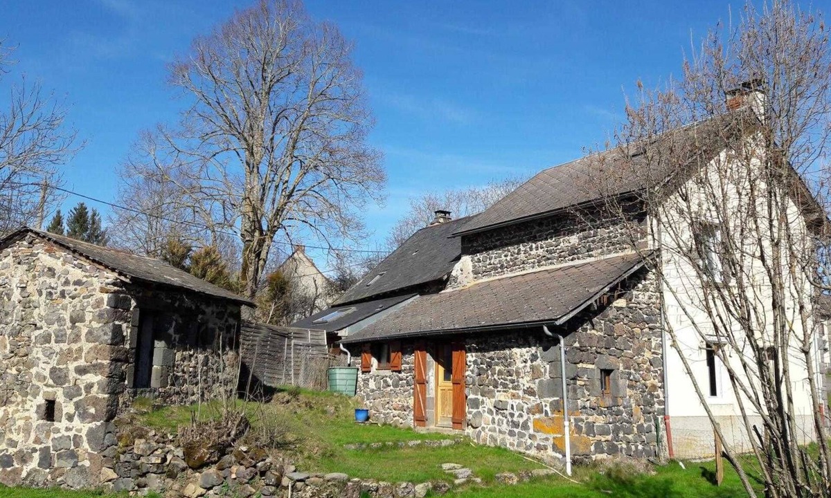 Olby House | Gîte de La Gardette - OLBY